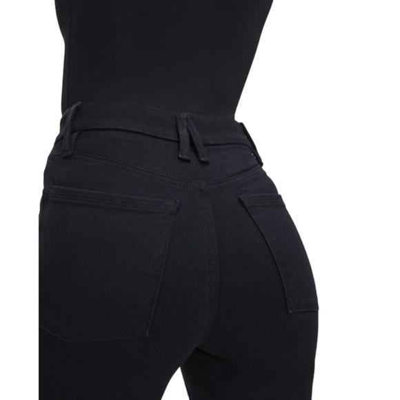 Good American Good Legs Straight Pull On Jeans - Picture 3 of 6